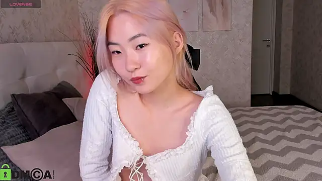 Snapshot of Aisi_18 chatting on September 2025 06:02:01 AM Aisi 18 online show from September 2025 06:02:01 AM