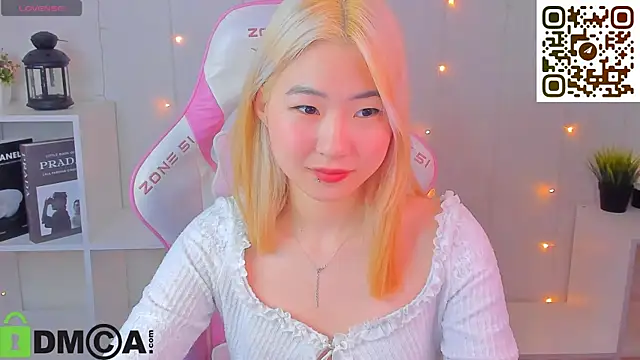 Snapshot of Aisi_18 chatting on November 2025 01:39:01 AM Aisi 18 online show from November 2025 01:39:01 AM