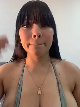 BrendaCrean online show from May 2026 12:44:01 PM
