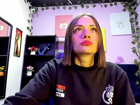 Tammy Thompson  online show from September 2025 01:55:01 PM