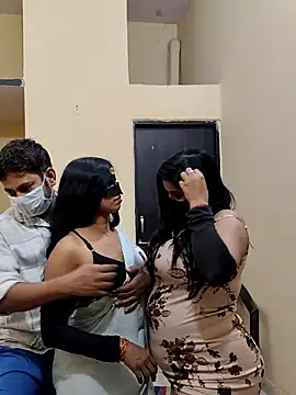 Snapshot of Hot_modal chatting on November 2025 05:46:02 PM Hot modal online show from November 2025 05:46:02 PM