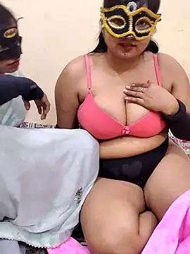 Snapshot of Hot_modal chatting on December 2025 04:18:02 AM Hot modal online show from December 2025 04:18:02 AM