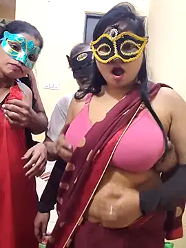 Snapshot of Hot_modal chatting on December 2025 05:18:02 PM Hot modal online show from December 2025 05:18:02 PM