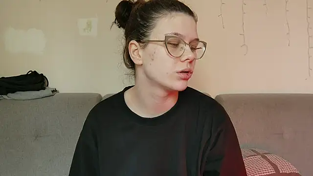 LaVostraDorothy online show from May 2026 11:38:01 AM