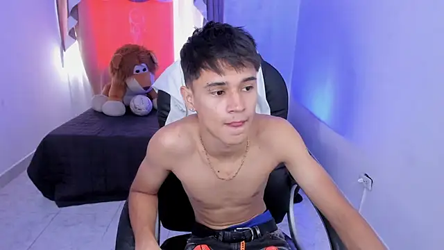 Snapshot of Aron_Boyy chatting on February 2026 07:21:02 PM Aron Boyy online show from February 2026 07:21:02 PM