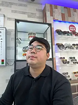 Snapshot of gayfucuxuc chatting on December 2025 04:00:02 AM gayfucuxuc online show from December 2025 04:00:02 AM