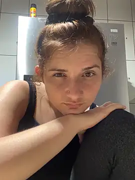 Bininhas2 online show from October 2025 06:49:01 AM