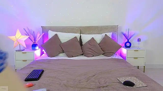 Jules night online show from November 2025 09:26:01 PM