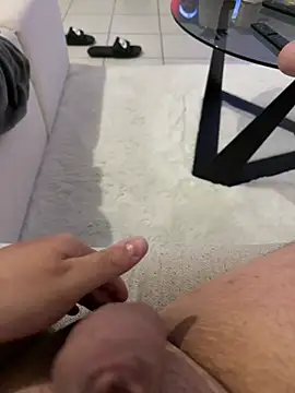 julienCr7 online show from March 2026 06:24:02 PM