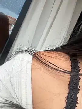 Snapshot of Lu090_ chatting on October 2025 06:14:02 PM Lu090 online show from October 2025 06:14:02 PM