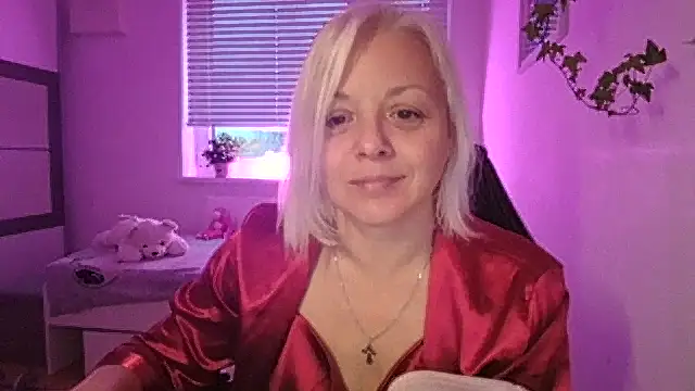 Snapshot of Linsy_Kim chatting on December 2025 06:55:02 AM Linsy Kim online show from December 2025 06:55:02 AM