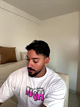 Lustunionn online show from September 2025 09:04:01 PM