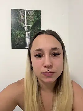 stelli 99 online show from October 2025 04:17:01 PM