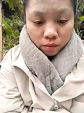 venu00 online show from November 2025 02:01:01 AM