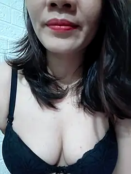 Snapshot of Singlemom69x chatting on May 2026 01:28:01 PM Singlemom69x online show from May 2026 01:28:01 PM