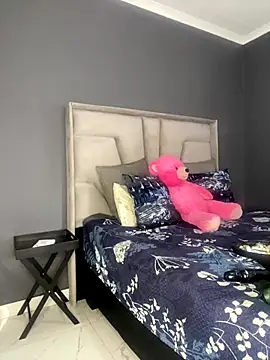 Ebony Warlock  online show from November 2025 07:18:01 AM