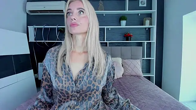 SabrinaSharm online show from September 2025 11:55:02 AM