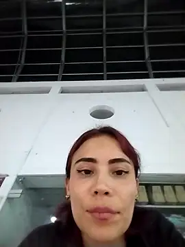 Snapshot of dulcelatin21 chatting on November 2025 11:03:01 PM dulcelatin21 online show from November 2025 11:03:01 PM