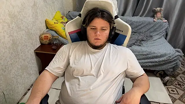 Snapshot of desiredude9 chatting on September 2025 07:50:01 PM desiredude9 online show from September 2025 07:50:01 PM