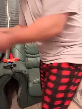 Snapshot of desiredude9 chatting on November 2025 07:57:01 PM desiredude9 online show from November 2025 07:57:01 PM