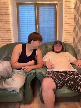 Snapshot of desiredude9 chatting on December 2025 09:40:01 AM desiredude9 online show from December 2025 09:40:01 AM