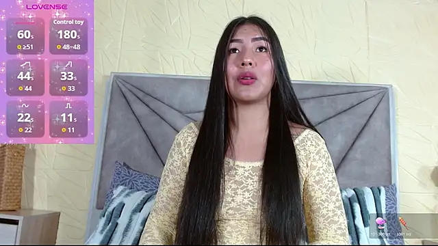 Snapshot of luna_maisonn chatting on June 2026 12:49:01 PM luna maisonn online show from June 2026 12:49:01 PM