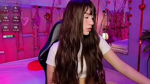 ZharaLux online show from February 2026 12:56:02 PM