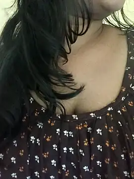 Snapshot of Aaradhya_Sharma chatting on September 2025 10:31:01 PM Aaradhya Sharma online show from September 2025 10:31:01 PM