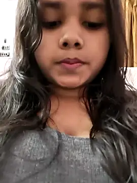 Snapshot of Aaradhya_Sharma chatting on February 2026 06:11:01 PM Aaradhya Sharma online show from February 2026 06:11:01 PM
