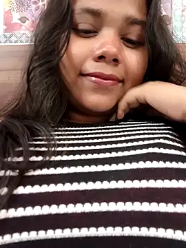 Snapshot of Aaradhya_Sharma chatting on February 2026 01:46:02 AM Aaradhya Sharma online show from February 2026 01:46:02 AM