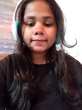 Snapshot of Aaradhya_Sharma chatting on February 2026 01:11:01 PM Aaradhya Sharma online show from February 2026 01:11:01 PM