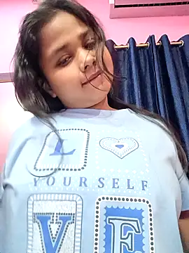 Snapshot of Aaradhya_Sharma chatting on February 2026 09:35:01 PM Aaradhya Sharma online show from February 2026 09:35:01 PM