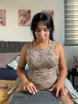 greciadom555 online show from April 2026 09:26:02 PM