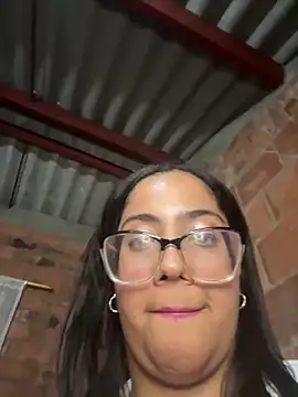 Snapshot of Jessyivonne chatting on February 2026 05:01:01 AM Jessyivonne online show from February 2026 05:01:01 AM