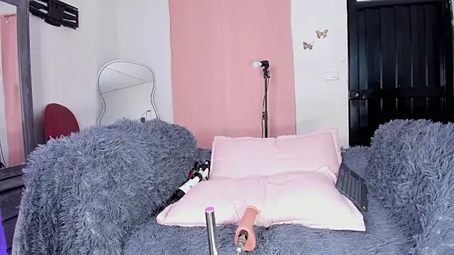 Snapshot of REINA_ADAHARA chatting on February 2026 05:31:01 PM REINA ADAHARA online show from February 2026 05:31:01 PM