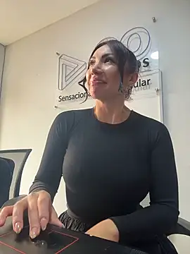 Sarahlove 90 online show from December 2025 05:44:02 PM