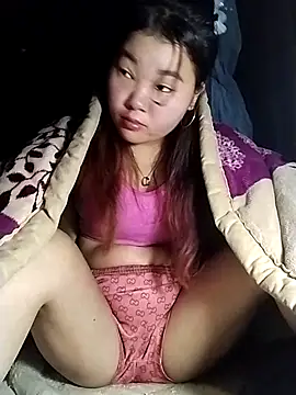 Snapshot of lylylove chatting on February 2026 12:43:02 AM lylylove online show from February 2026 12:43:02 AM