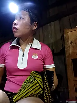 Ngocmi909 online show from January 2026 01:27:02 PM