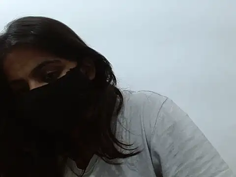 Vaani Singha online show from September 2025 01:49:01 AM