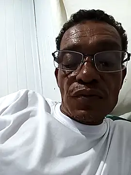 Snapshot of cannabis49 chatting on April 2026 05:18:02 AM cannabis49 online show from April 2026 05:18:02 AM