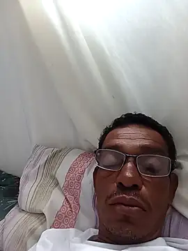 Snapshot of cannabis49 chatting on April 2026 01:38:01 PM cannabis49 online show from April 2026 01:38:01 PM