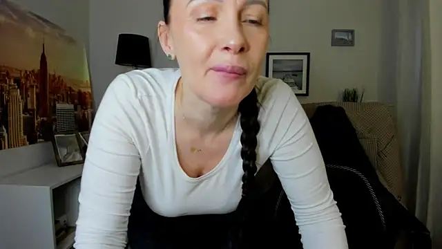 Snapshot of Velvet_Jasmine chatting on March 2026 06:30:01 AM Velvet Jasmine online show from March 2026 06:30:01 AM