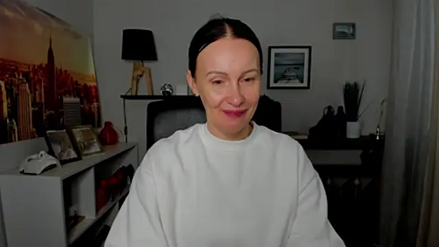 Snapshot of Velvet_Jasmine chatting on April 2026 06:03:02 AM Velvet Jasmine online show from April 2026 06:03:02 AM