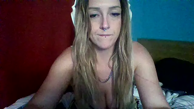 Snapshot of cutiekayls chatting on July 2026 09:47:02 AM cutiekayls online show from July 2026 09:47:02 AM