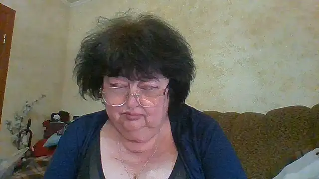MilaSky5303 online show from May 2026 09:20:02 PM