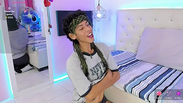 Snapshot of Thedoll_ethan7 chatting on October 2025 07:55:01 PM Thedoll ethan7 online show from October 2025 07:55:01 PM