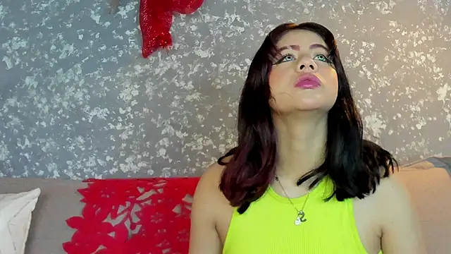 Julieth brown  online show from November 2025 12:27:01 PM