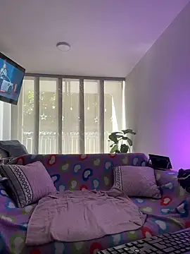 MoraInFire online show from December 2025 03:16:02 PM