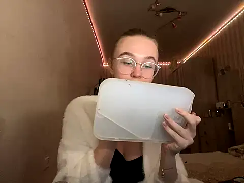 Snapshot of bellameow88 chatting on September 2025 01:12:01 PM bellameow88 online show from September 2025 01:12:01 PM