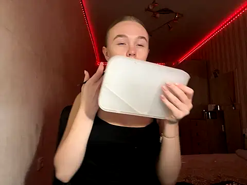 Snapshot of bellameow88 chatting on October 2025 11:54:01 AM bellameow88 online show from October 2025 11:54:01 AM